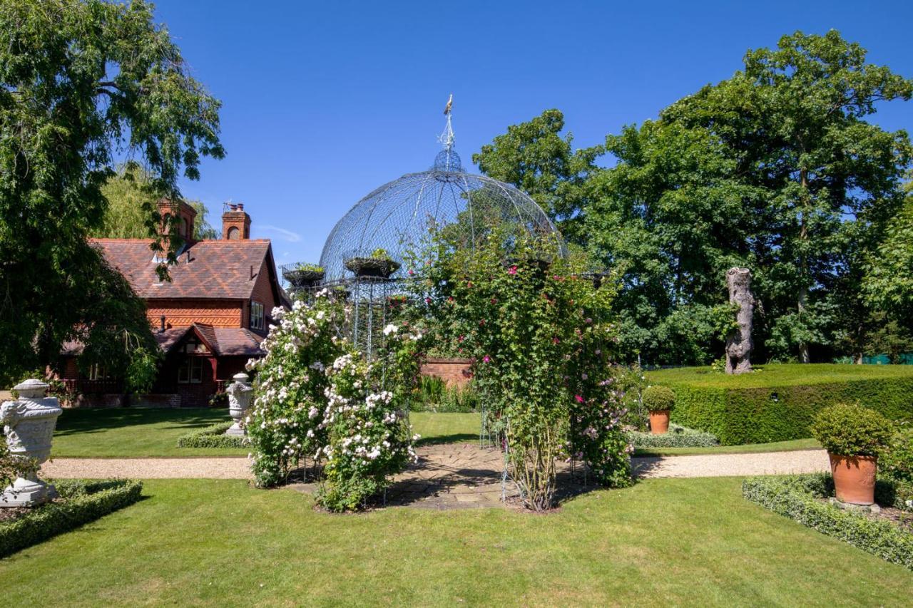 The Five Arrows Hotel Waddesdon Extérieur photo
